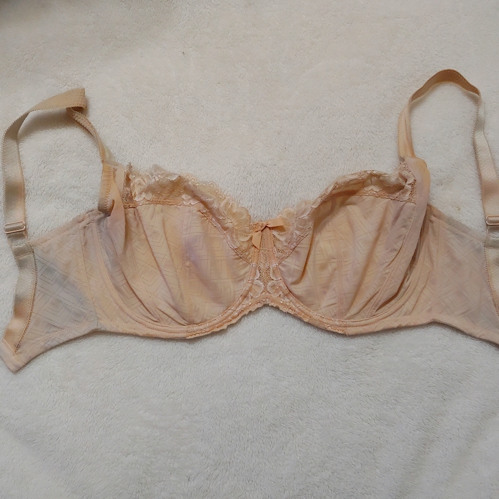 UK 32H Charnos Betsy bra, style #146204